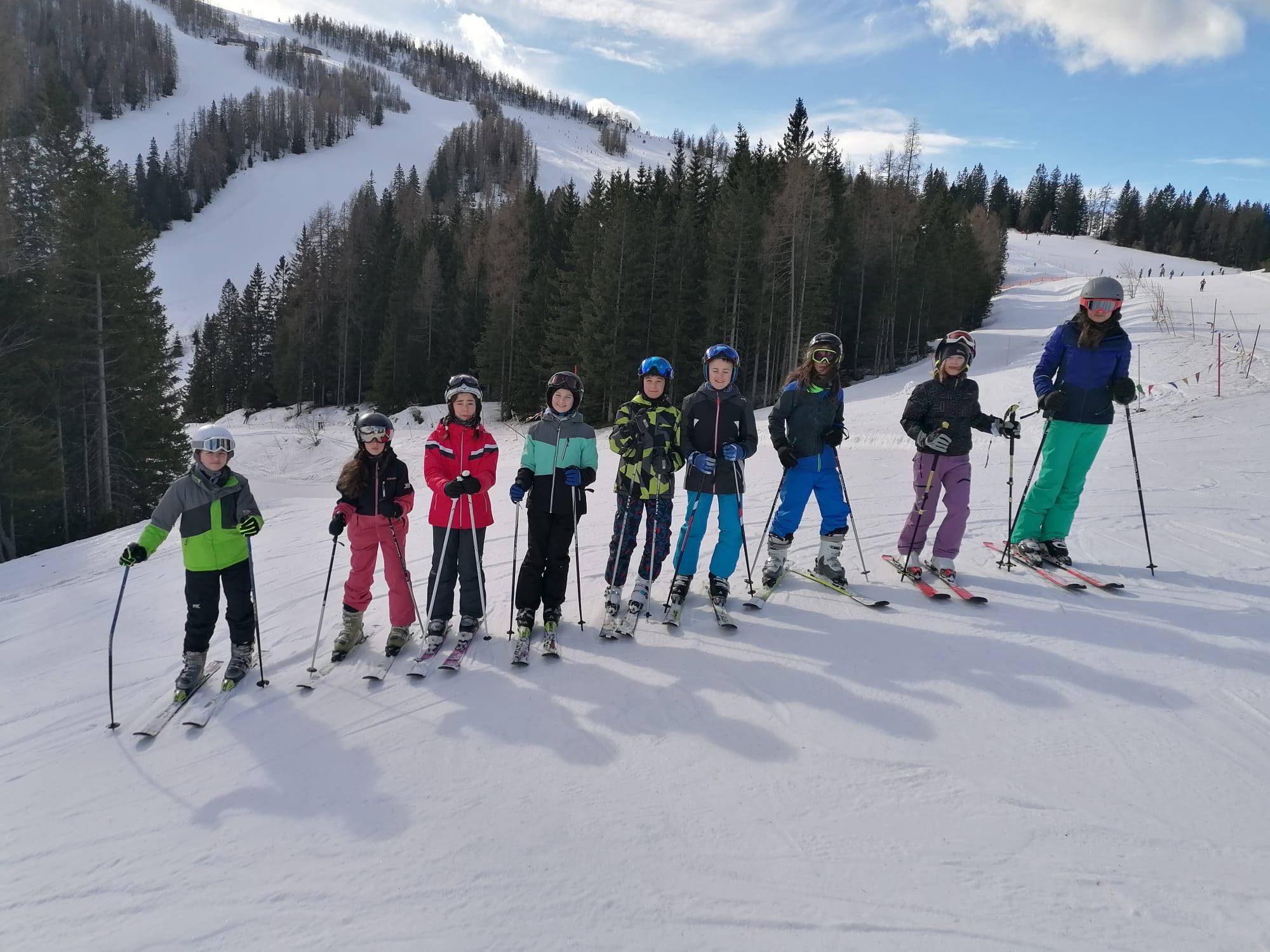 Skikurs der 2b und 2c - Mittelschule der Franziskanerinnen von Vöcklabruck